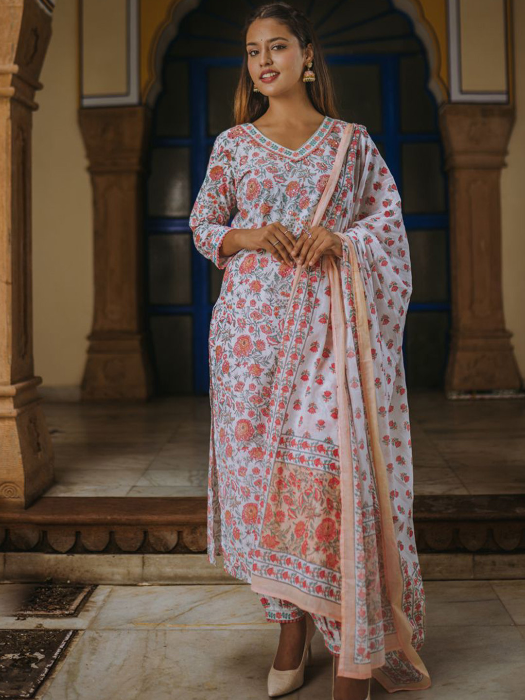 POPPIES LANE Peach & White Afgani Style Sanganeri Print Suit Set