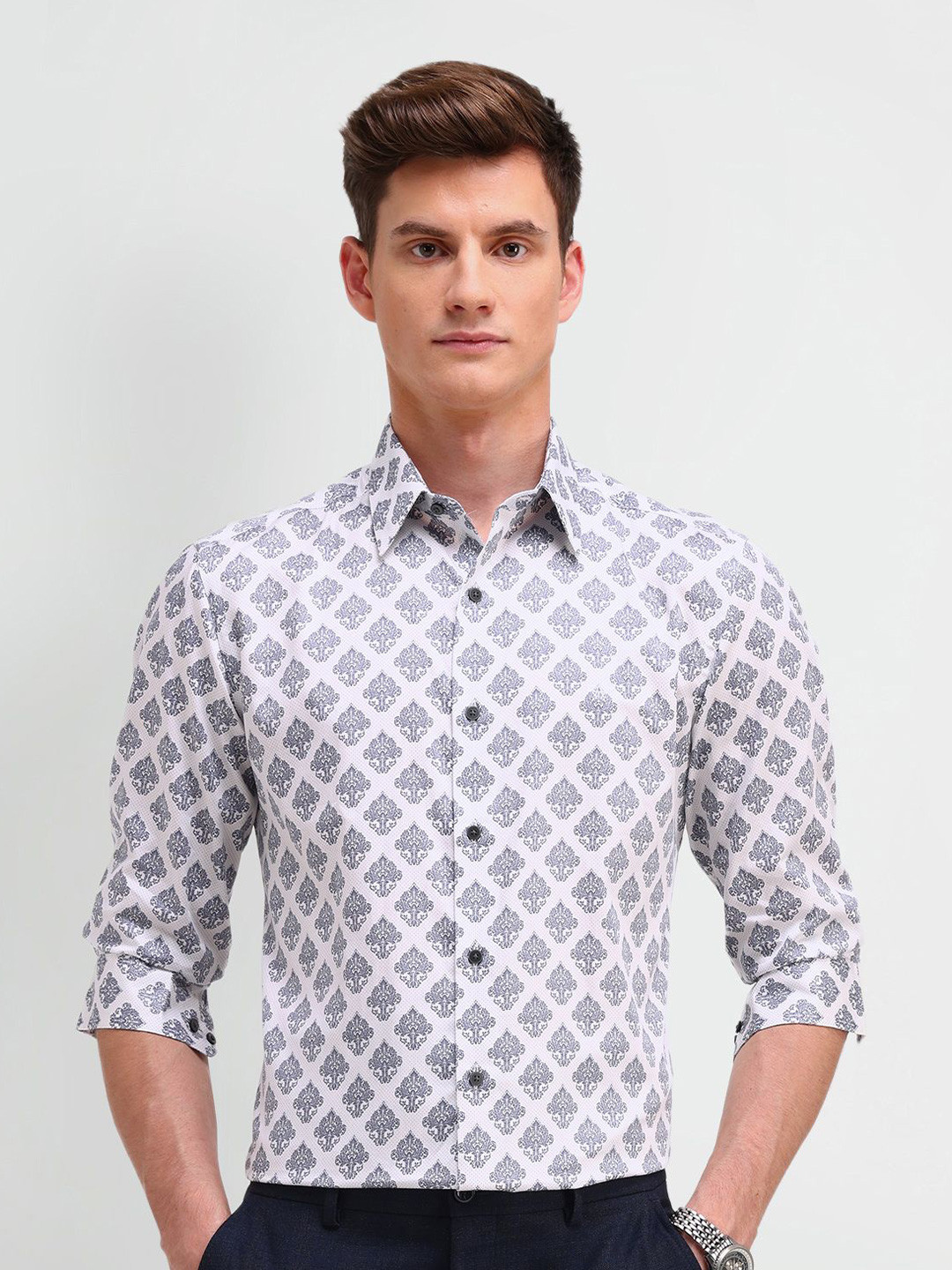 Arrow New York Men Slim Fit Spread Collar Conversational Printed Cotton Formal Shirt
