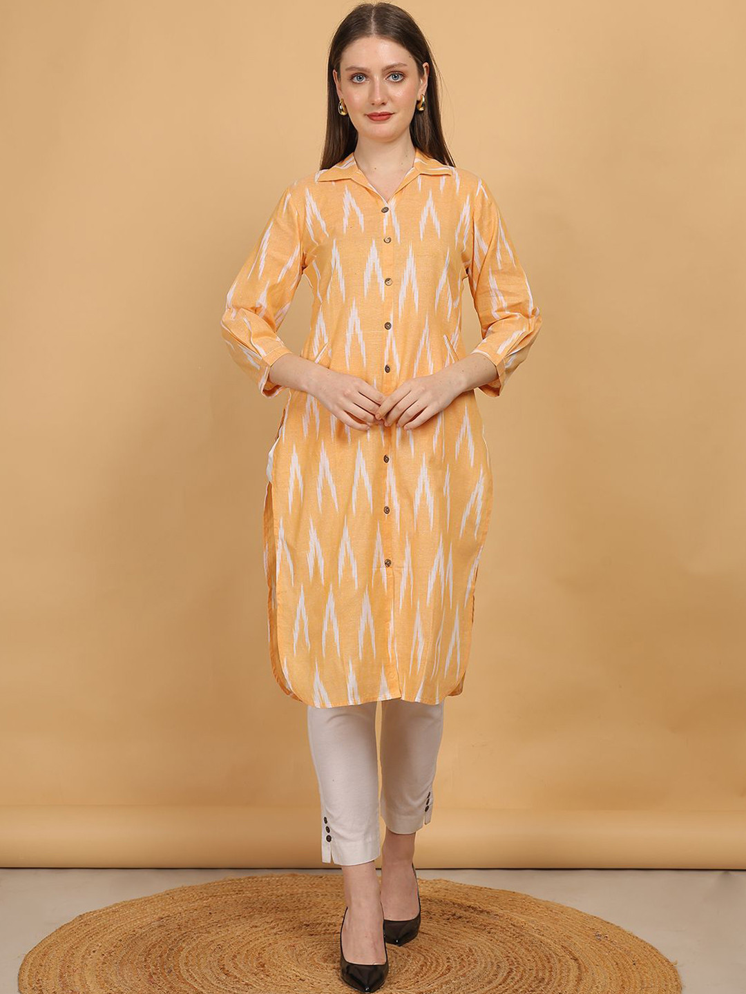 Anikrriti Geometric Printed Shirt Collar Straight Kurta