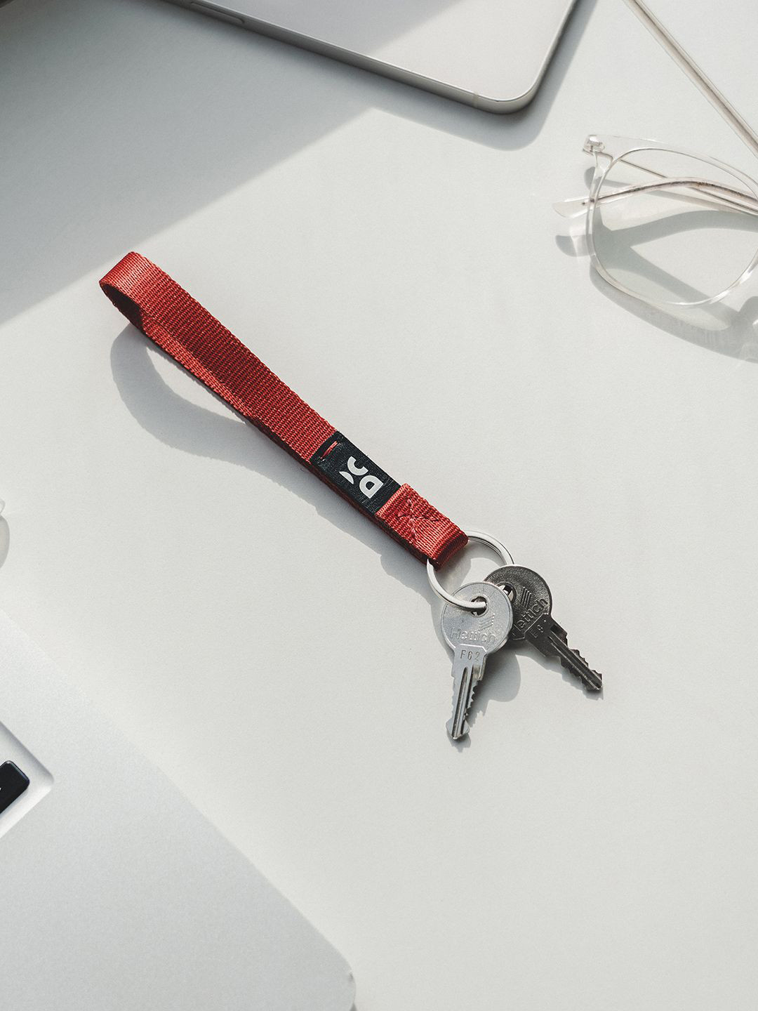 DailyObjects Red Trailer 2.0 Keyring