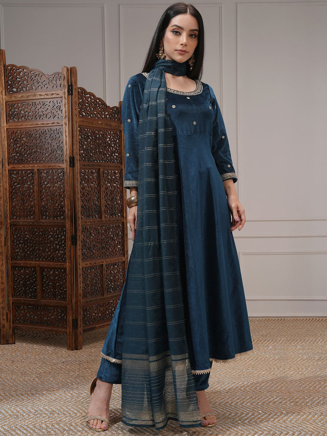 Vishudh Women Embroidered Velvet Umbrella Kurta With Slim Pants & Dupatta