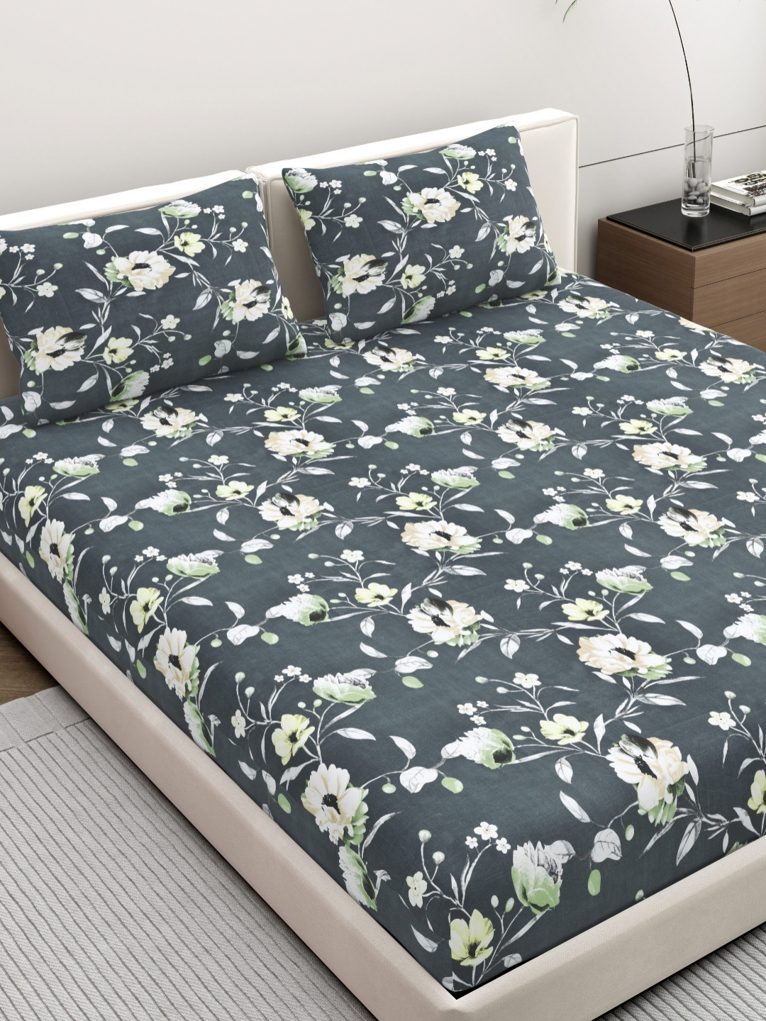 Dreamscape Snow Grey Floral Microfiber 140 TC Queen Bedsheet with 2 Pillow Covers-88 x 94 inches