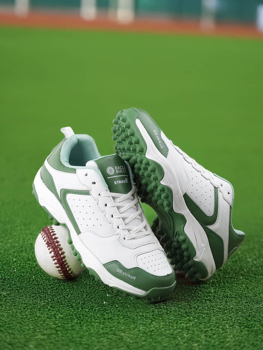 bacca bucci Men STRIKER Textile Cricket Shoes