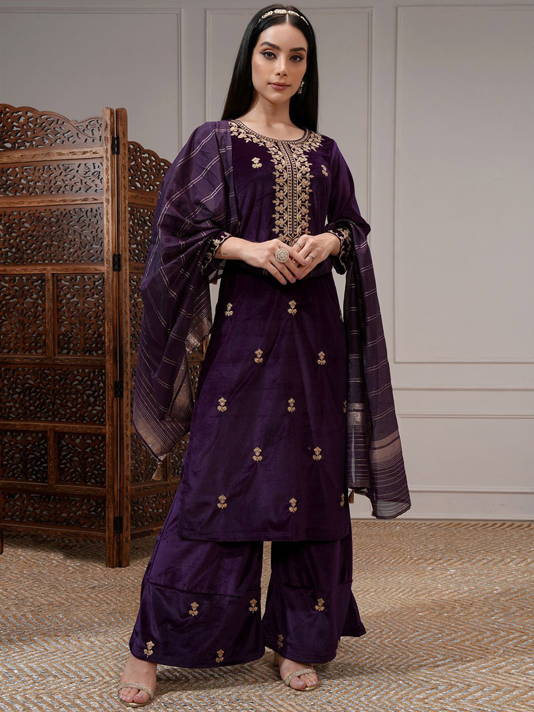 Vishudh Women Embroidered Velvet Straight Kurta With Regular Pants & Organza Dupatta