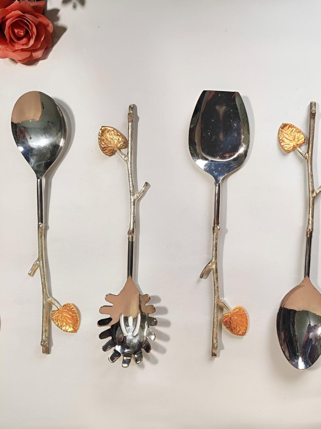 THE HOME CO. Silver-Toned & Gold-Toned 6 Pieces Cutlery Set