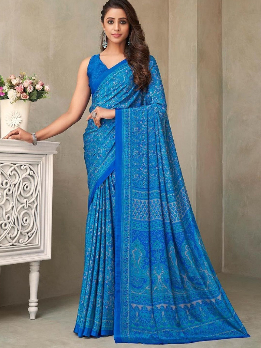 DURGA EMPORIO Abstract Printed Pure Crepe Saree