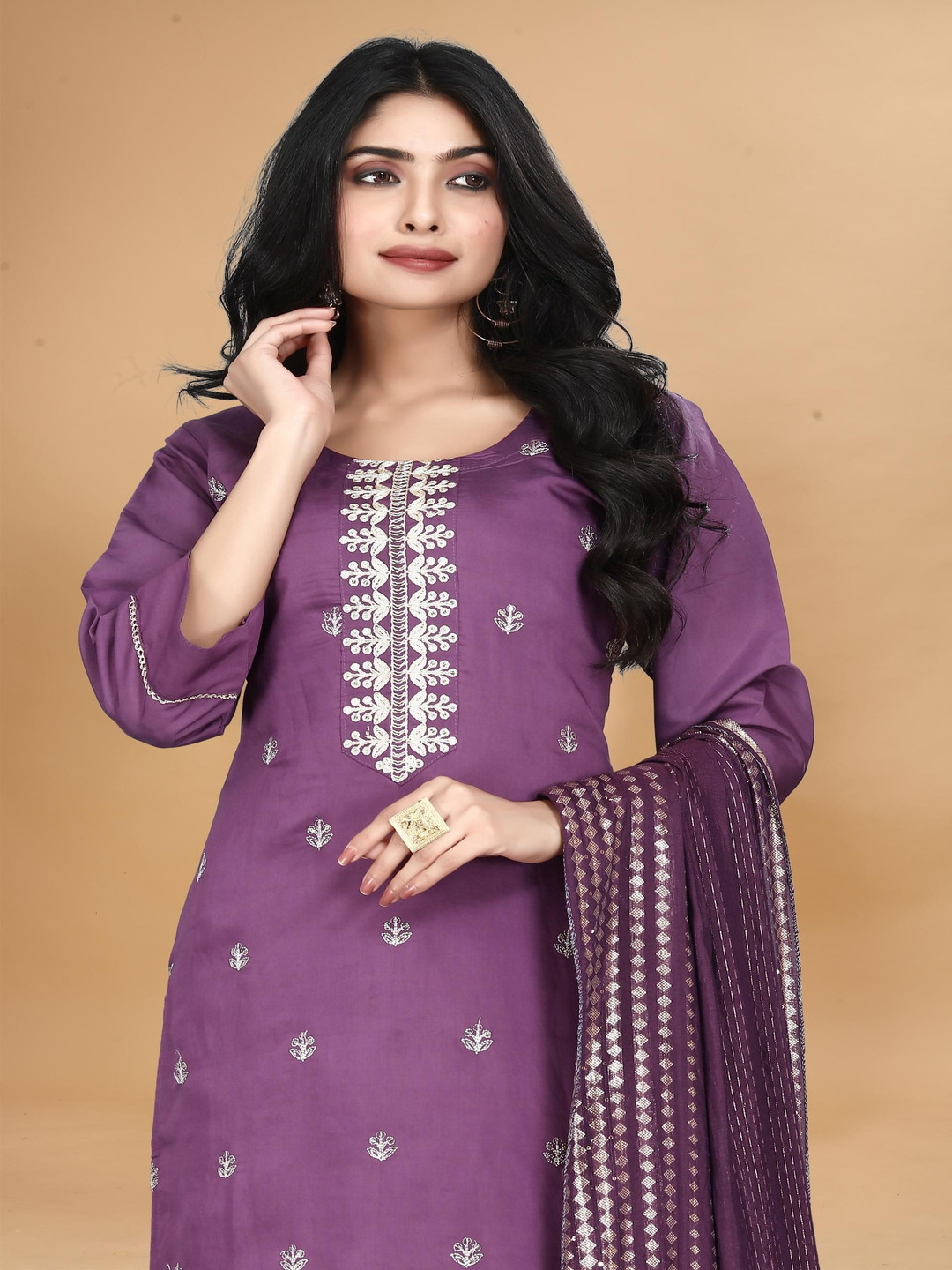 FVD Floral Embroidered Sequinned Chanderi Silk Straight Kurta With Trousers And Dupatta