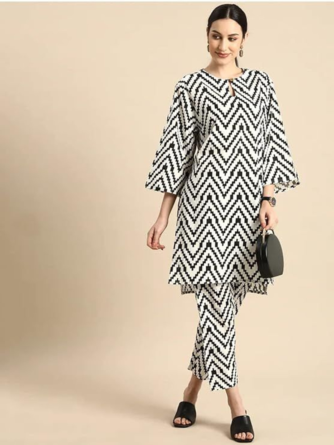 Lookmark Geometric Printed Round Nech Straight Tunic With Trouser