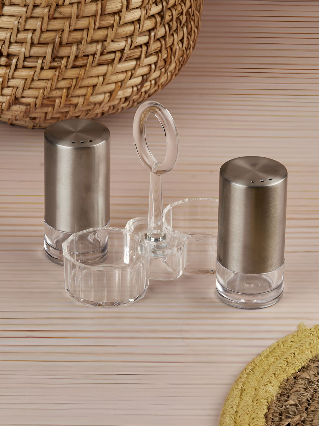 Kookee Unisex Transparent Salt and Pepper Shakers