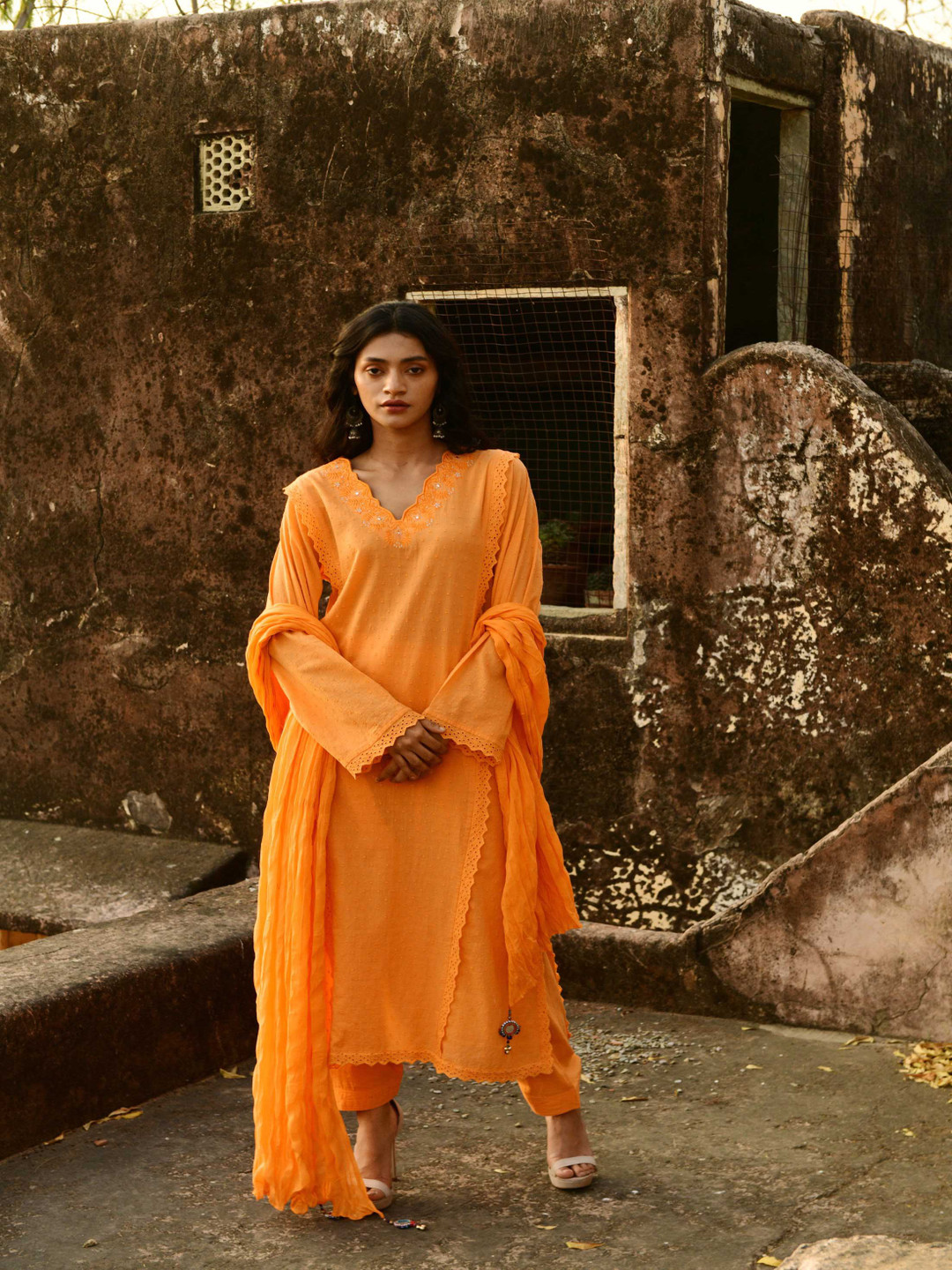 SHILPI HANDICRAFTS Women Ethnic Motifs Embroidered Regular Mirror Work Pure Cotton Kurta with Salwar & With