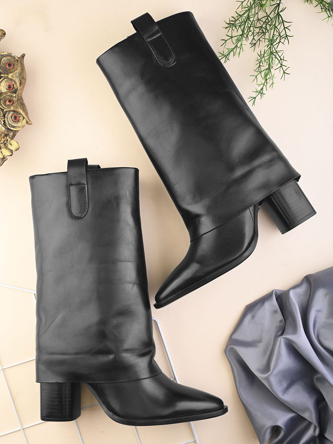 The Roadster Lifestyle Co Women Leather Mid Boots