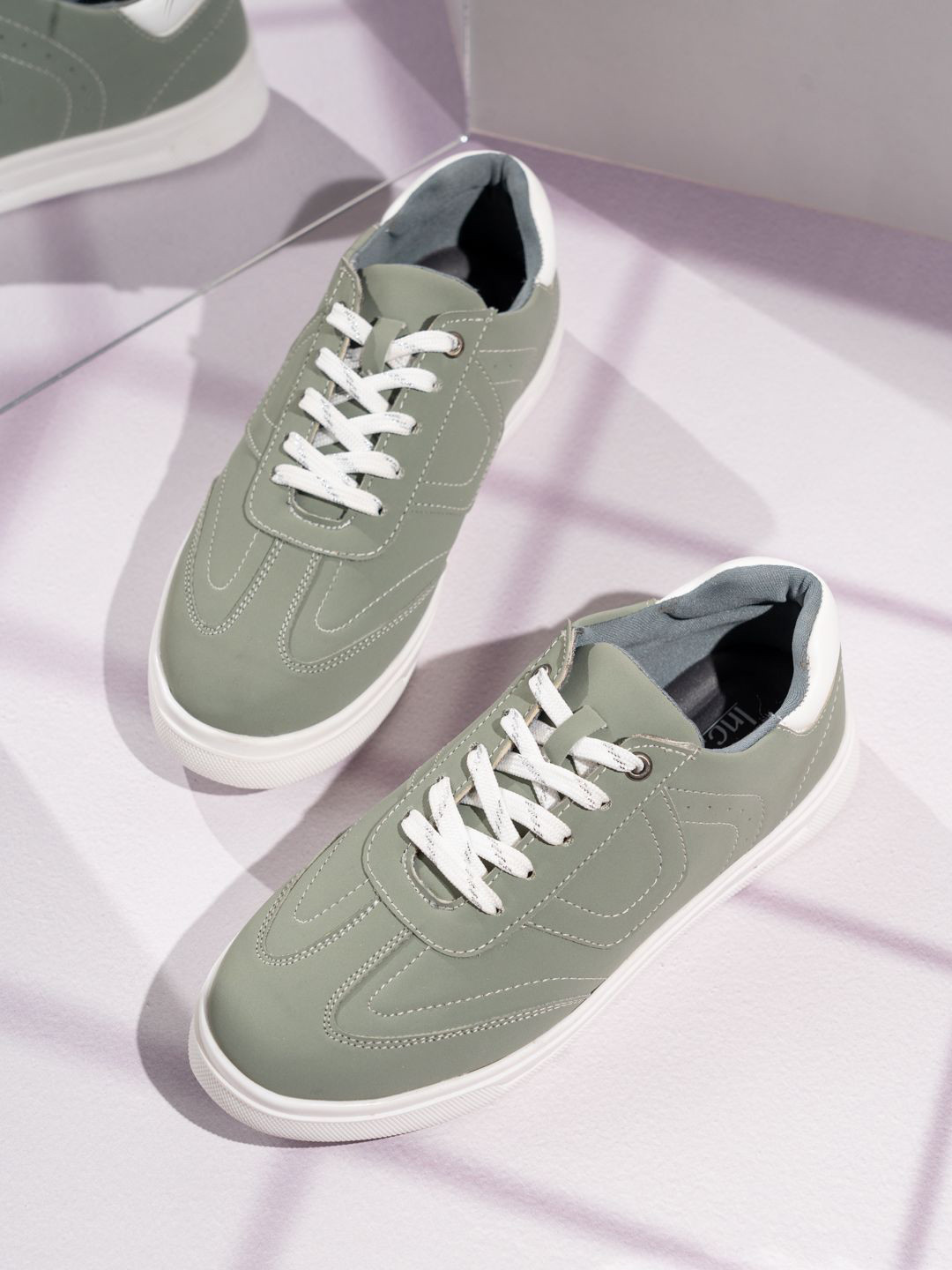 Inc 5 Women Round Toe Sneakers