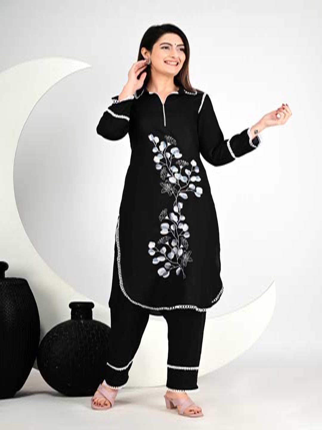 mola ali enterprises Floral Embroidered Shirt Collar Thread Work Kurta With Trouser