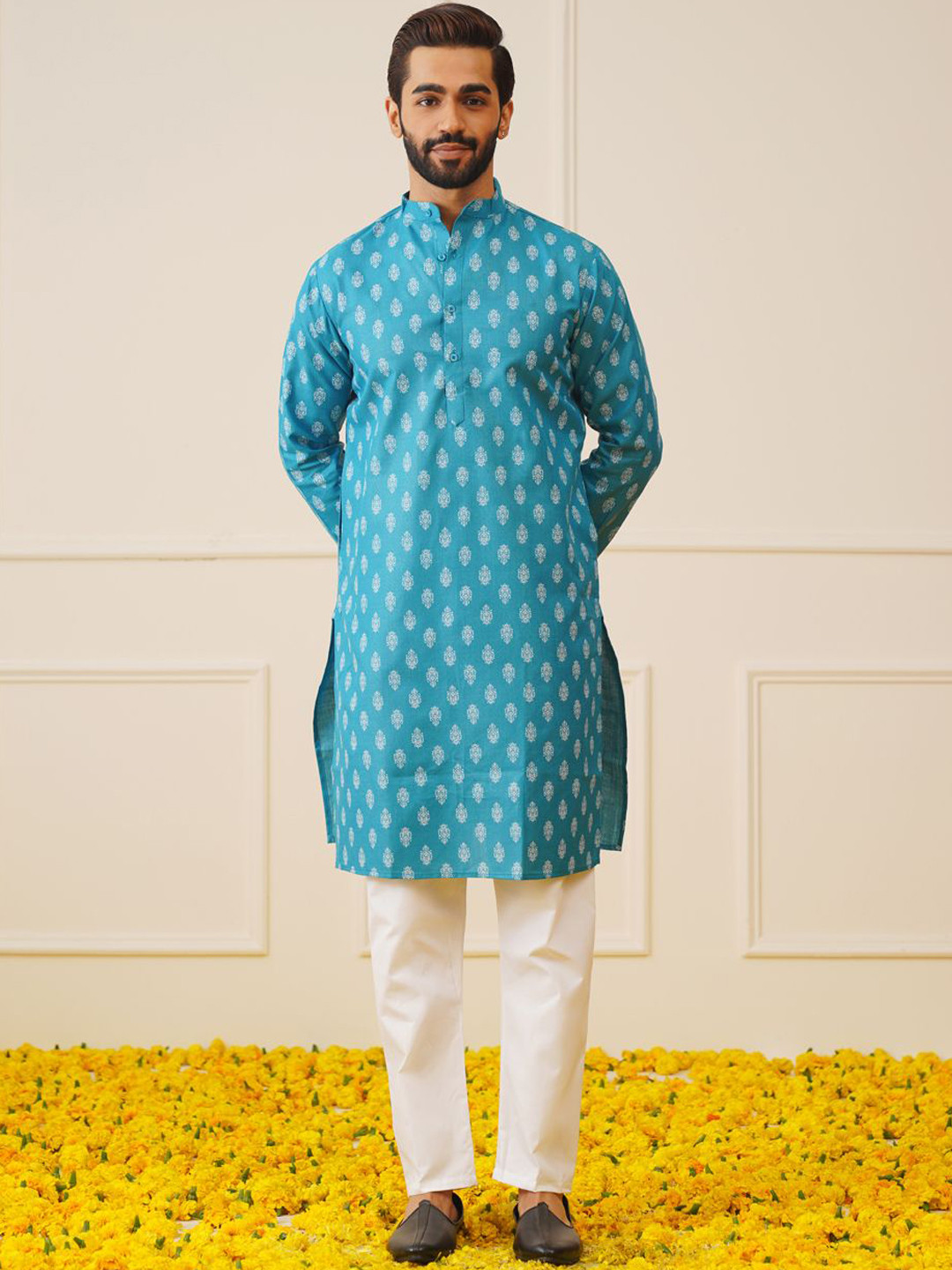 Jompers Men Floral Printed Regular Kurta with Pyjamas