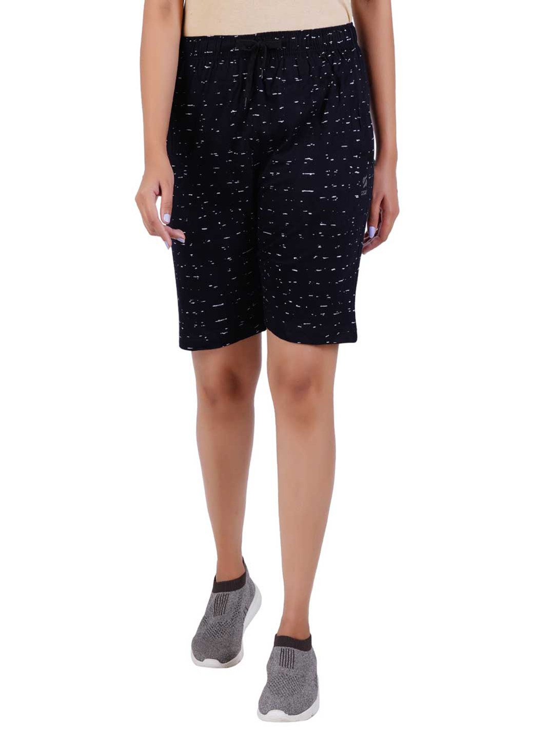 GUIDE Women Pack Of 2 Cotton Typography Printed Shorts