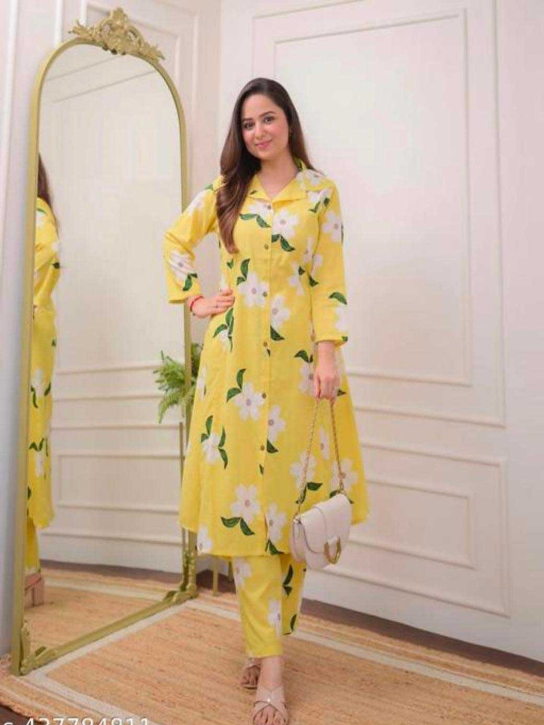 ETHNIC VILLAA Floral Printed Shirt Collar Straight Kurta With Palazzos