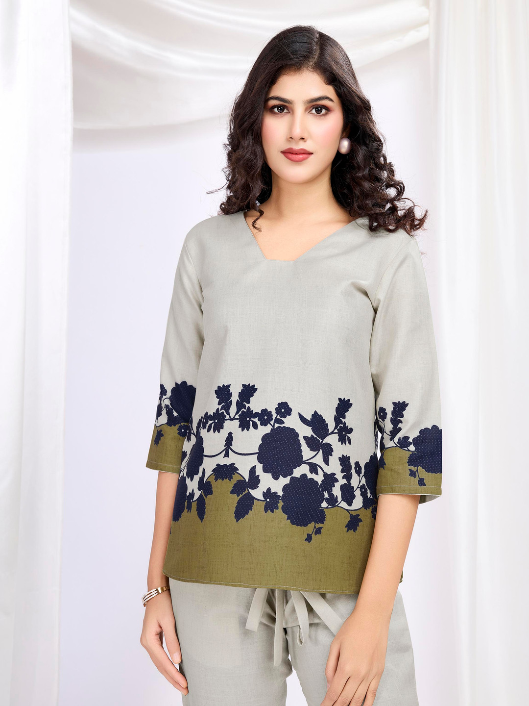 MOJILAA Printed Top With Trouser Co-Ords