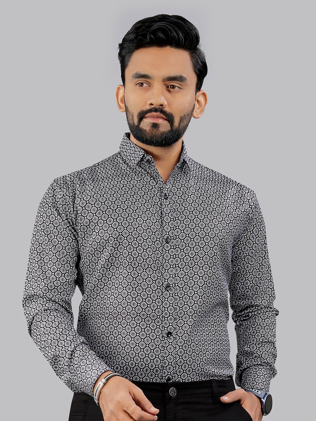 IKON FASHION Men Comfort Fit Spread Collar Floral Printed Cotton Casual Shirt