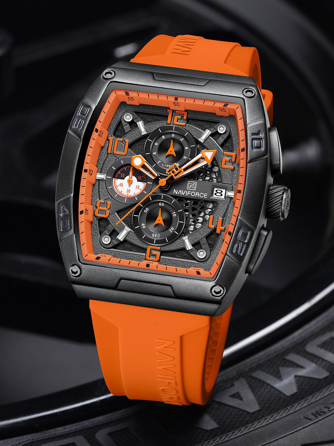 Naviforce Men Dial & Straps Analogue Watch NF8052_B O O