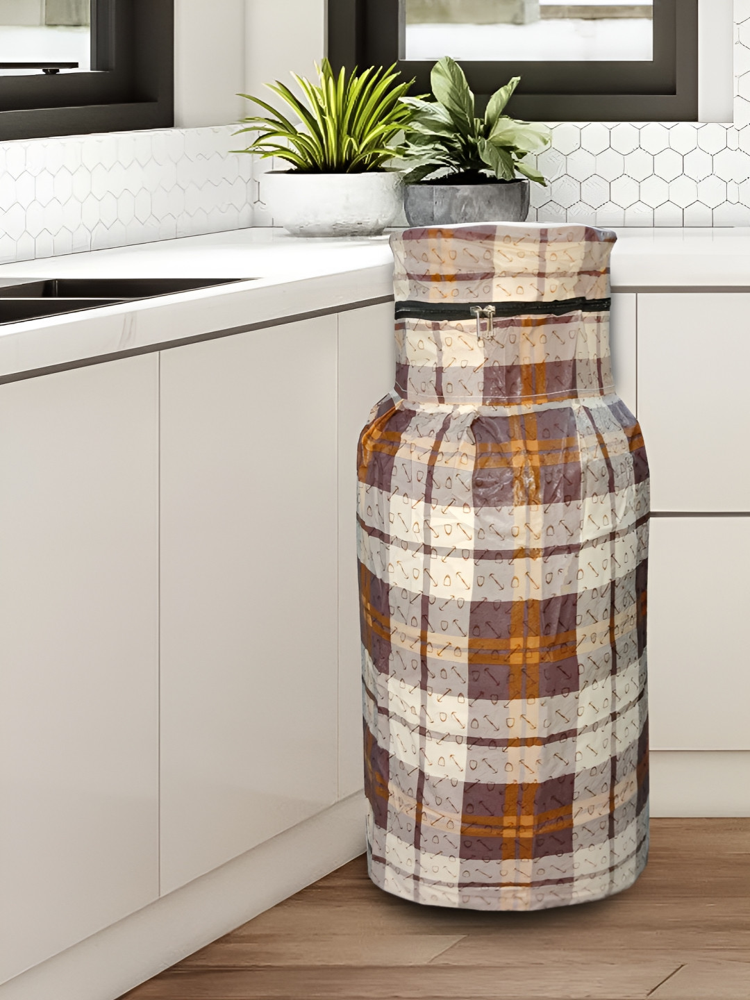 KANUSHI INDUSTRIES Brown & Beige Printed Waterproof & Dustproof LPG Gas Cylinder Cover