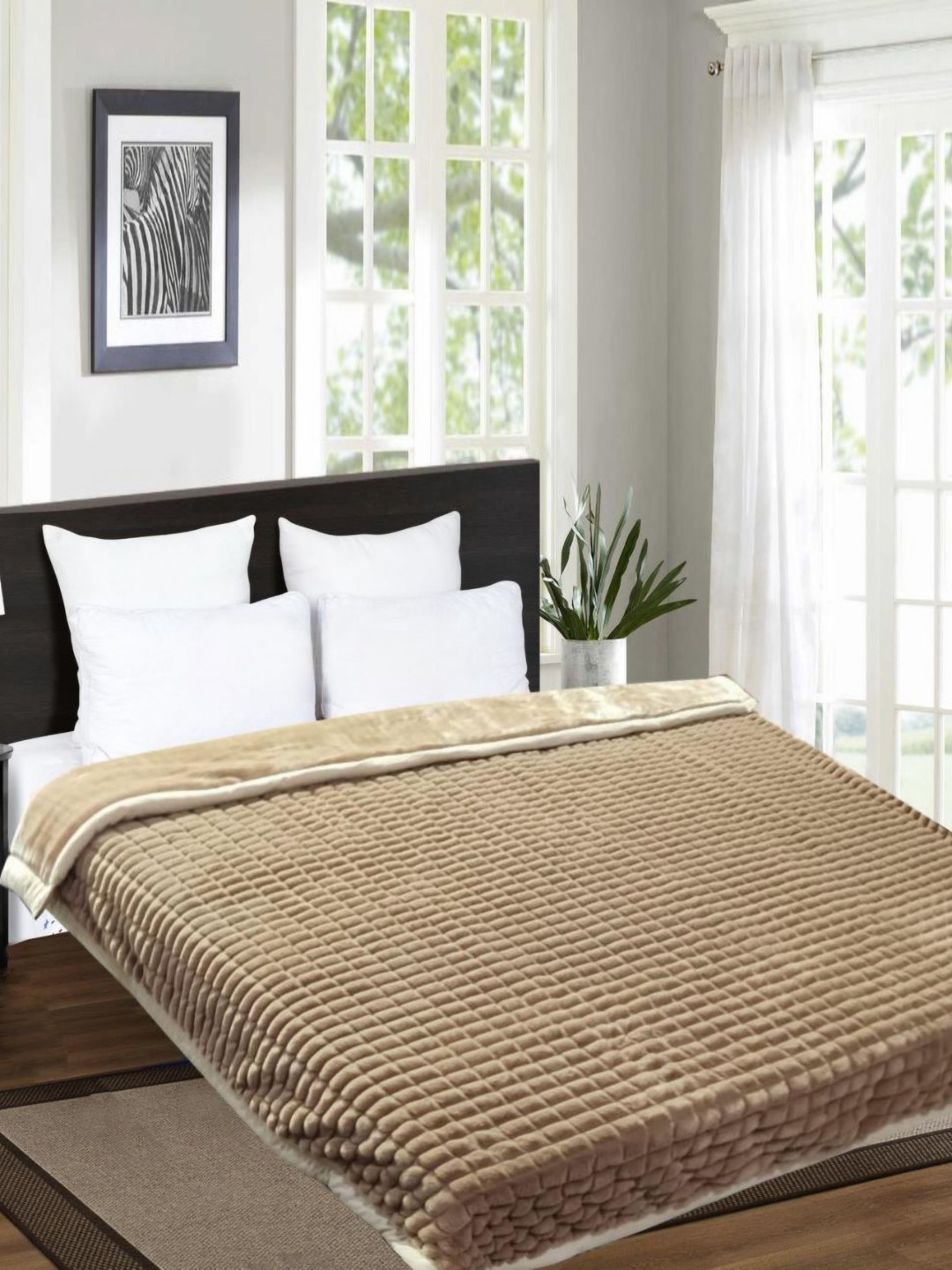 Signature Beige Geometric 550 GSM Heavy Winter Double Bed Blanket