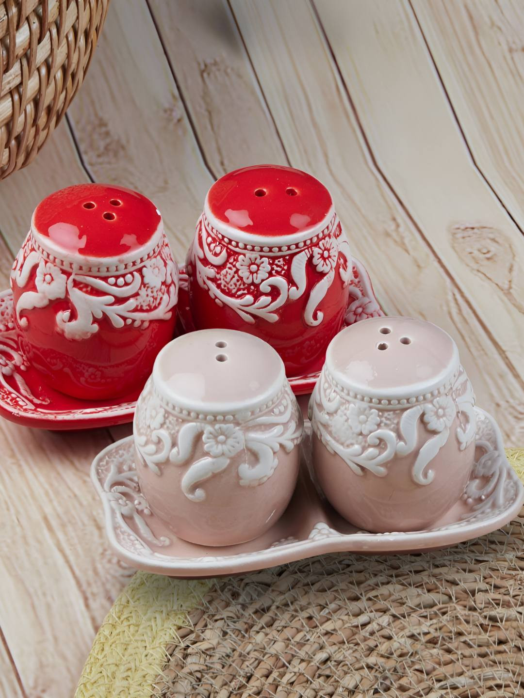 Kookee Unisex Multi Salt and Pepper Shakers