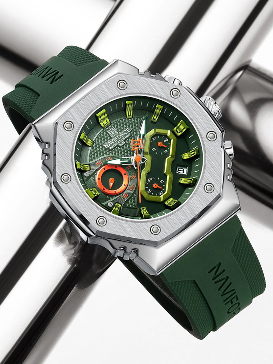 Naviforce Men Dial & Straps Analogue Watch NF8035G_S GN GN