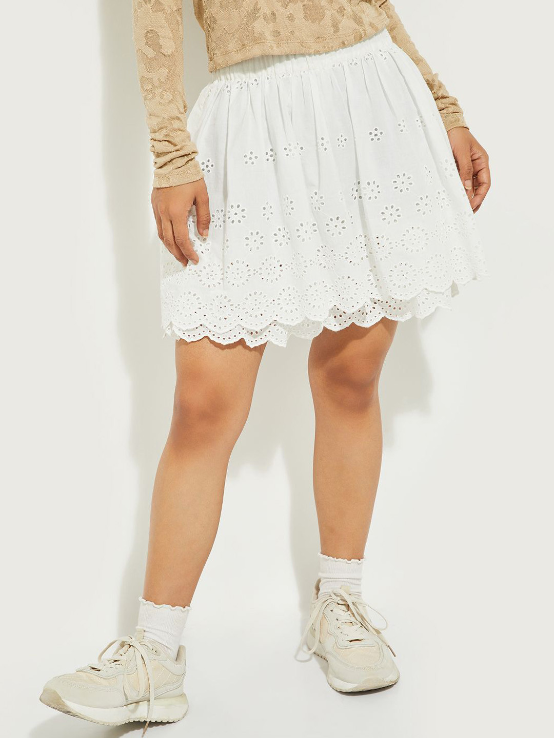 MAX ALAYA F x URB_N Women Schiffli Embroidered Mini Skirt