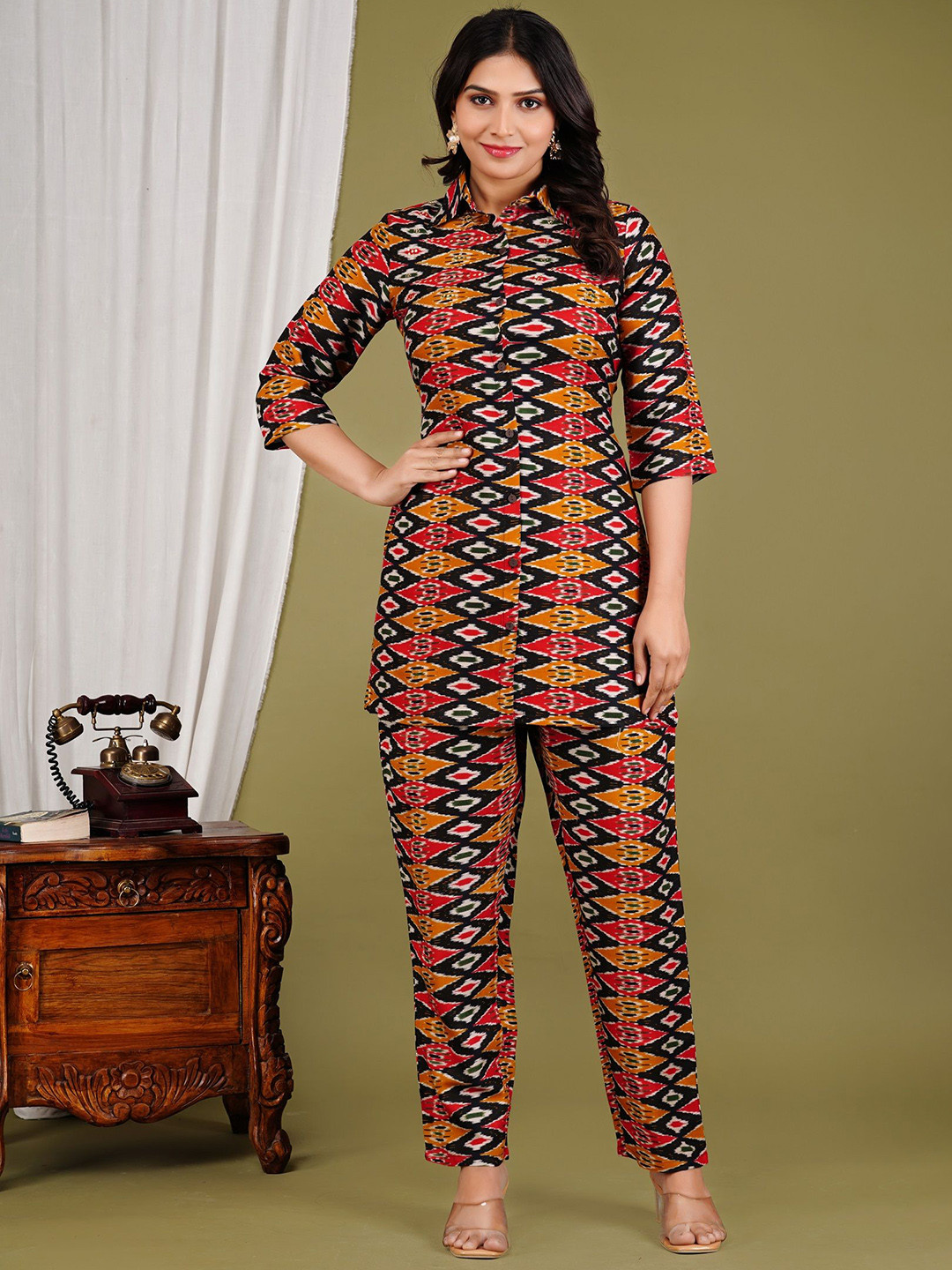 Cloth Bites Geometric Printed Shirt Collar Tunic With Trouser