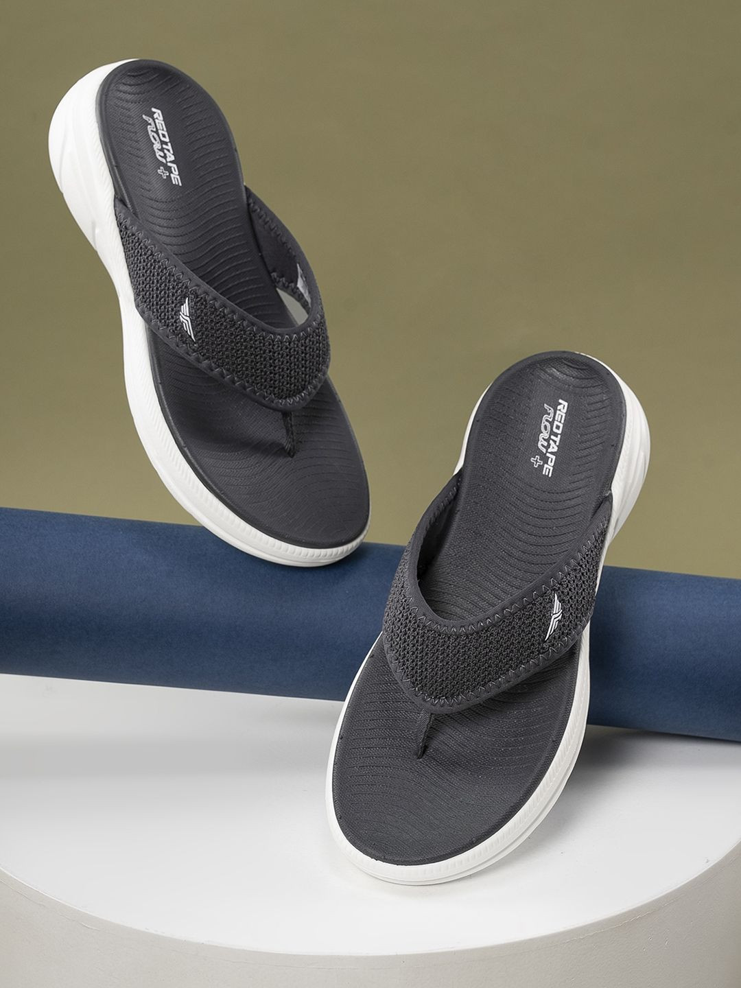 Red Tape Women Woven Design One Toe Flats