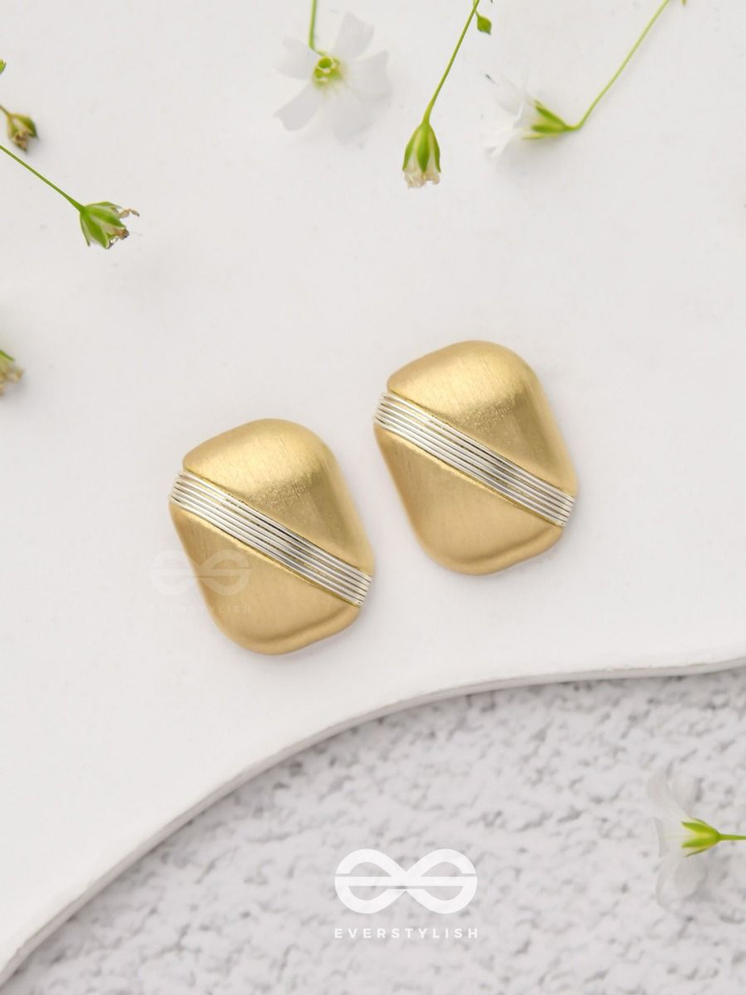EVERSTYLISH Classy Blocks Contemporary Studs
