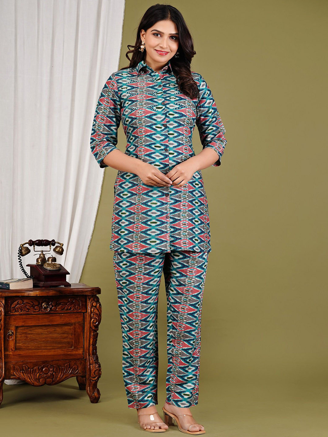 Cloth Bites Geometric Printed Shirt Collar Tunic With Trouser