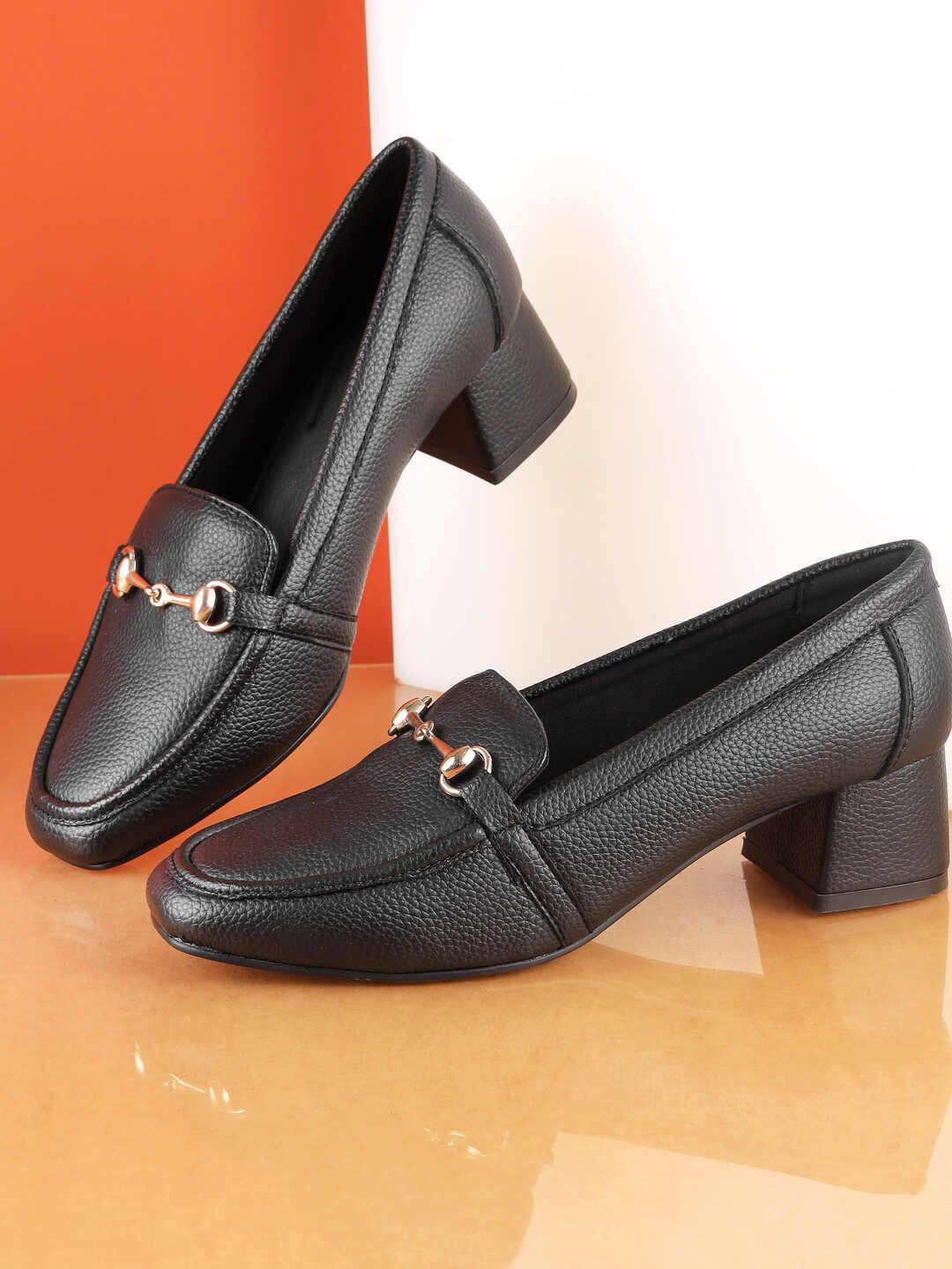 Metro Women Round Toe Block Pumps