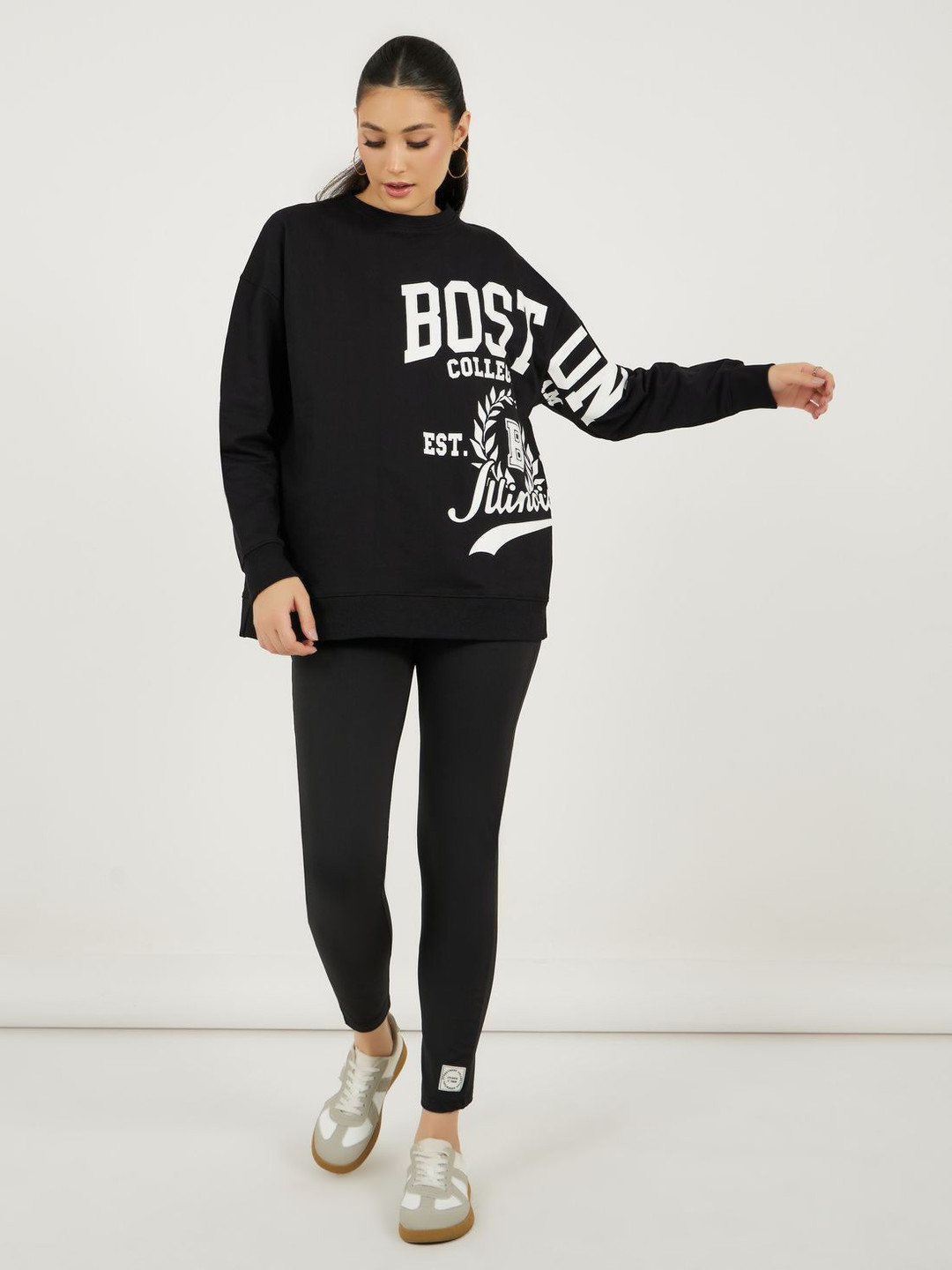Styli Oversized Printed Round Neck Sweatshirt and Leggings