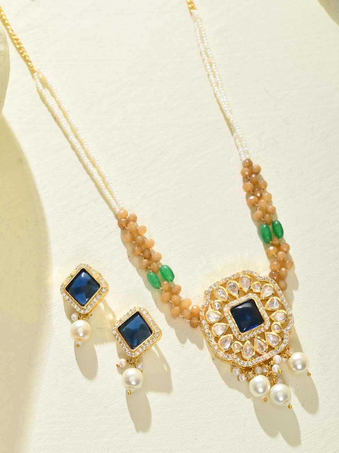 STYYO Gold-Plated Artificial Stones Studded And Pearls Beaded Jewellery Set