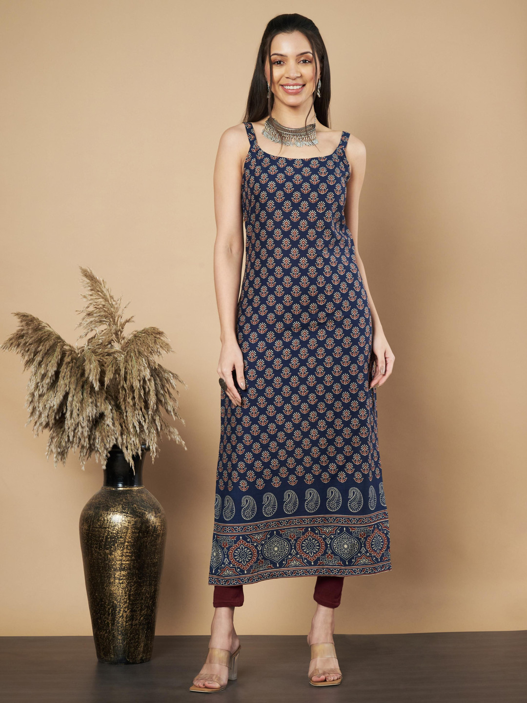 Vbuyz Womens Navy Blue Floral Printed Straight Cotton Boat Neck Sleeveless Kurta
