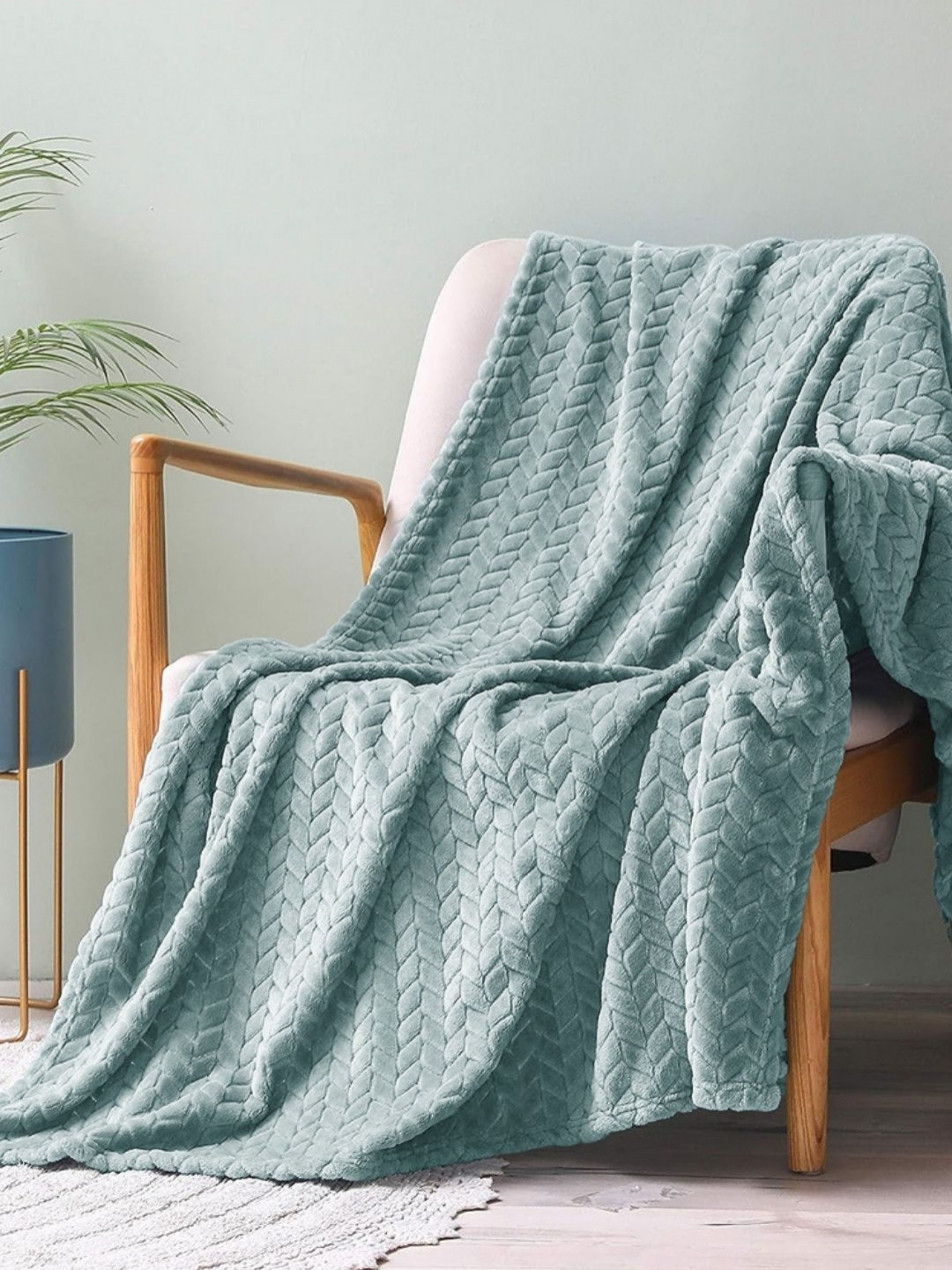 VAS COLLECTIONS Grey Geometric AC Room 300 GSM Double Bed Blanket