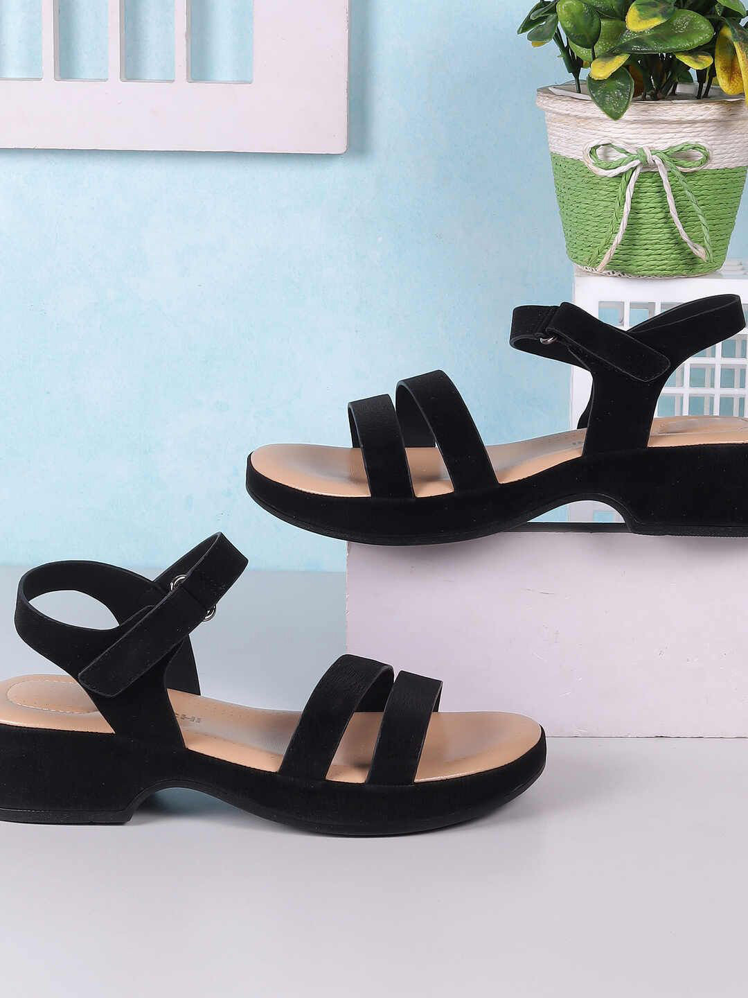 Mochi Textured Block Gladiators with Buckles