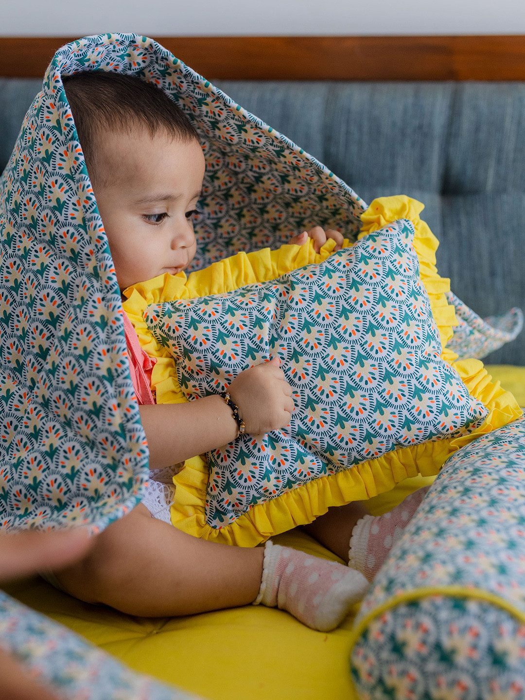 Ode & Cleo Kids 5-Pcs White & Yellow Printed Bedding Set