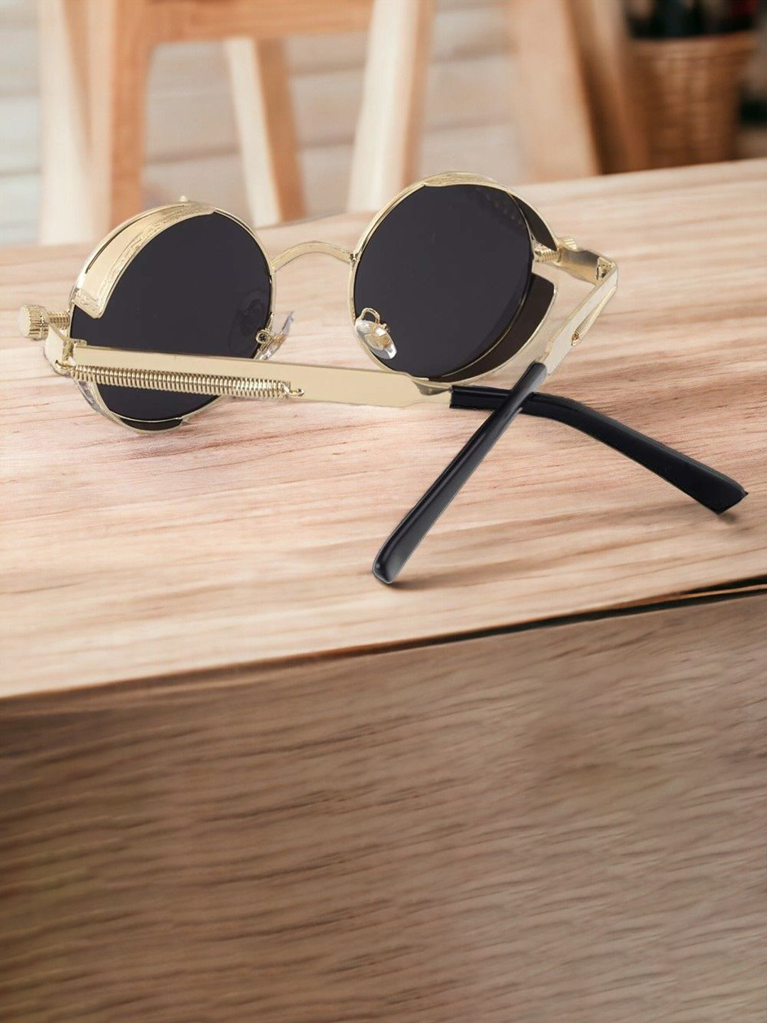 RICH CLUB Unisex Round Sunglasses with UV Protected Lens Round Sunglasses-Gold and Black