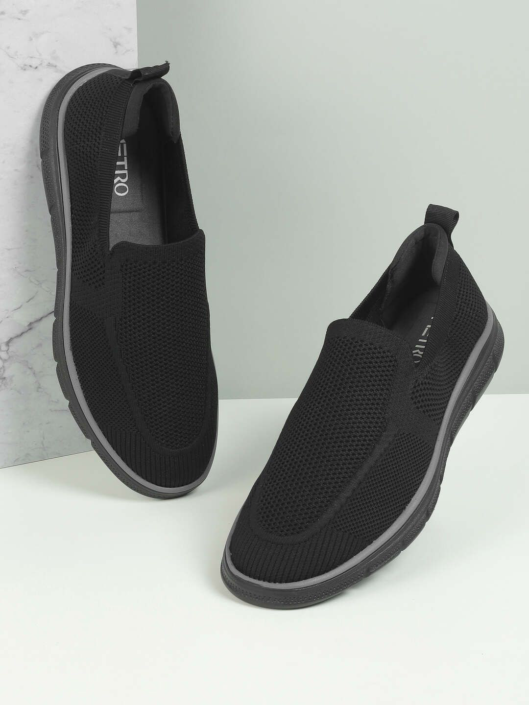Metro Men Textured Mesh Slip-On Sneakers