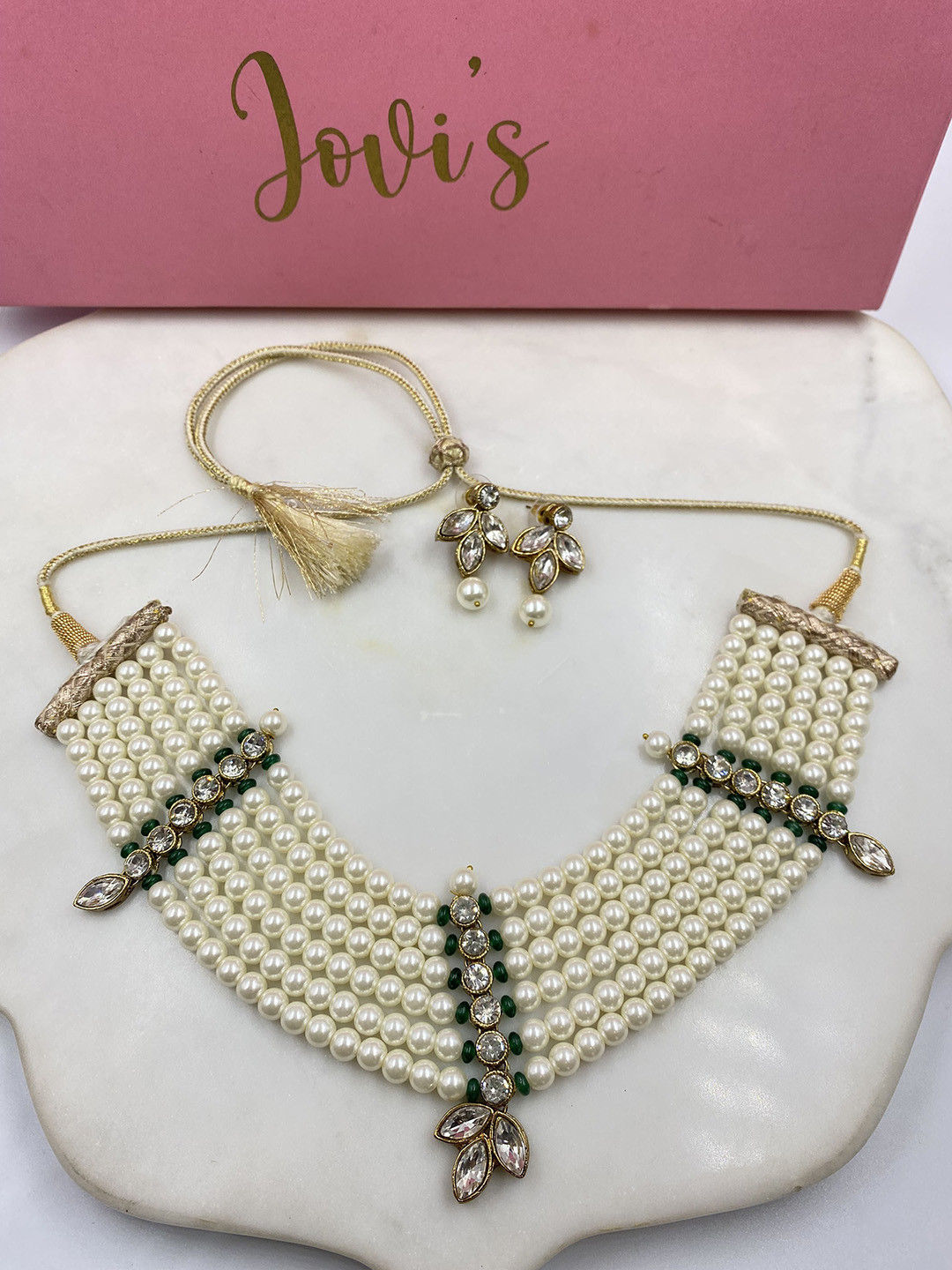 JOVI'S JEWELS Kundan-Studded & Pearls Beaded Choker Jewellery Set