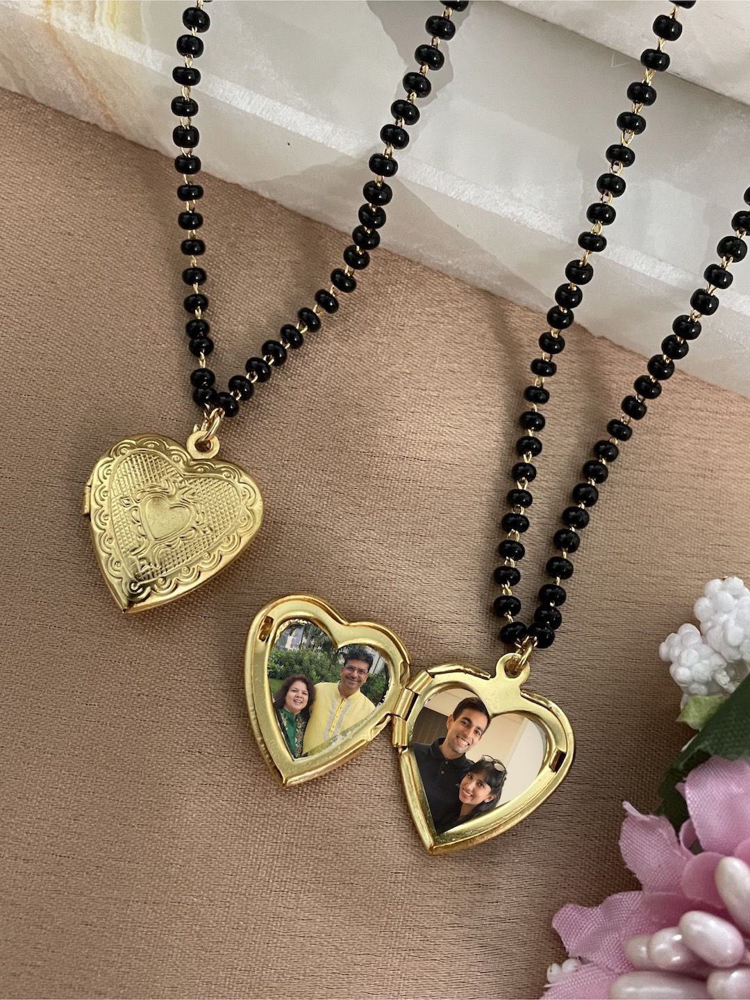 Digital Dress Room Gold-Plated Heart Photo-Frame Pendant Mangalsutra