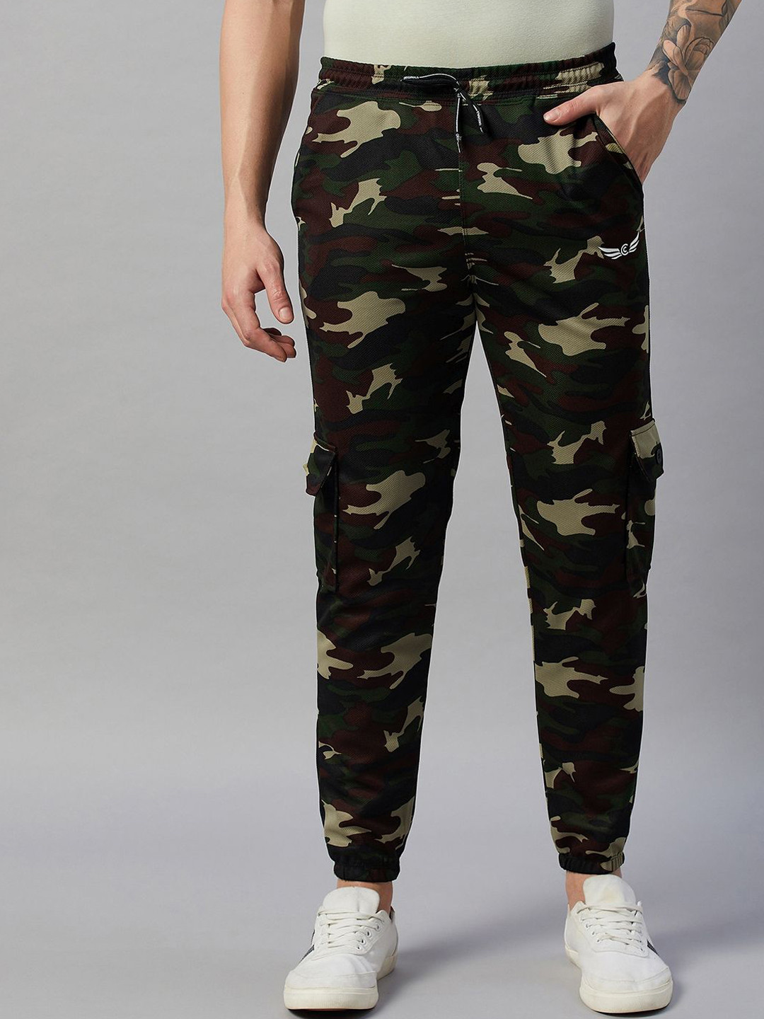 CHROME & CORAL Men Camouflage Printed Joggers