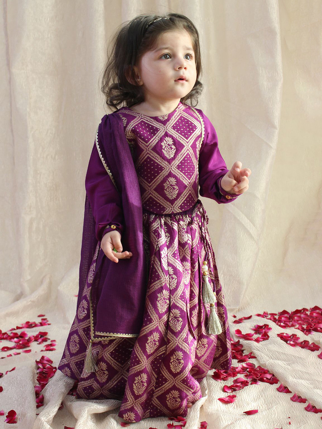 Tiber Taber Girls Woven Design Zari Ready to Wear Lehenga & Blouse With Dupatta