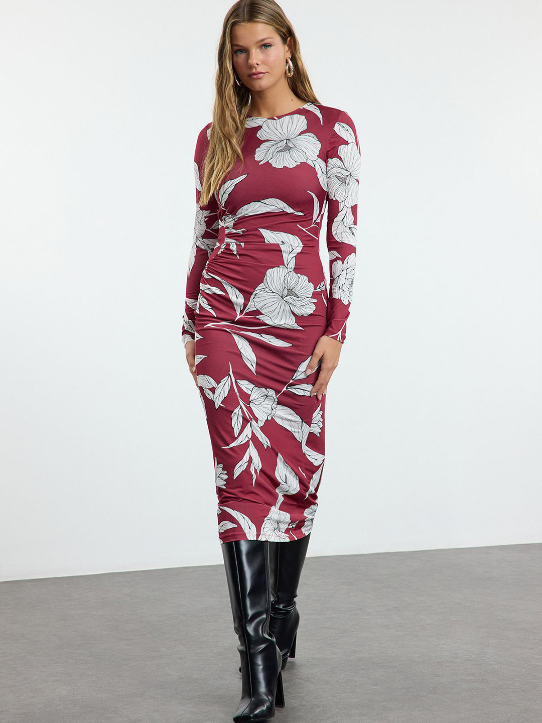 Trendyol ok Renkli Floral Print Bodycon Midi Dress