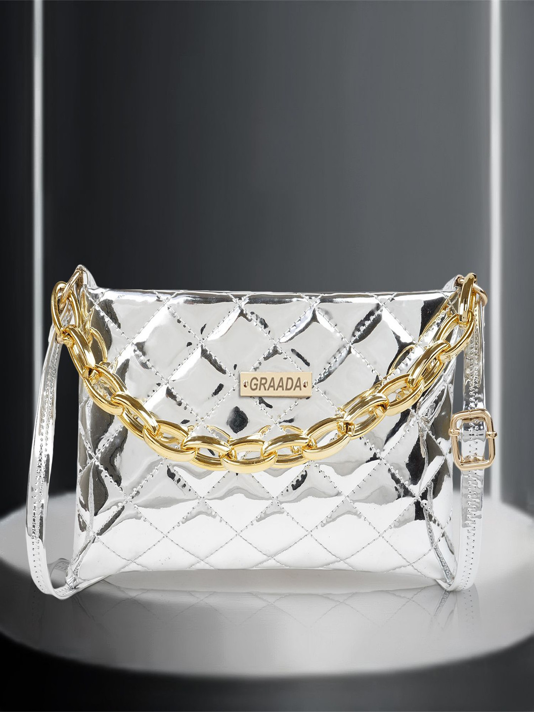 GRAADA Women Solid Structured Leather Handheld Bag