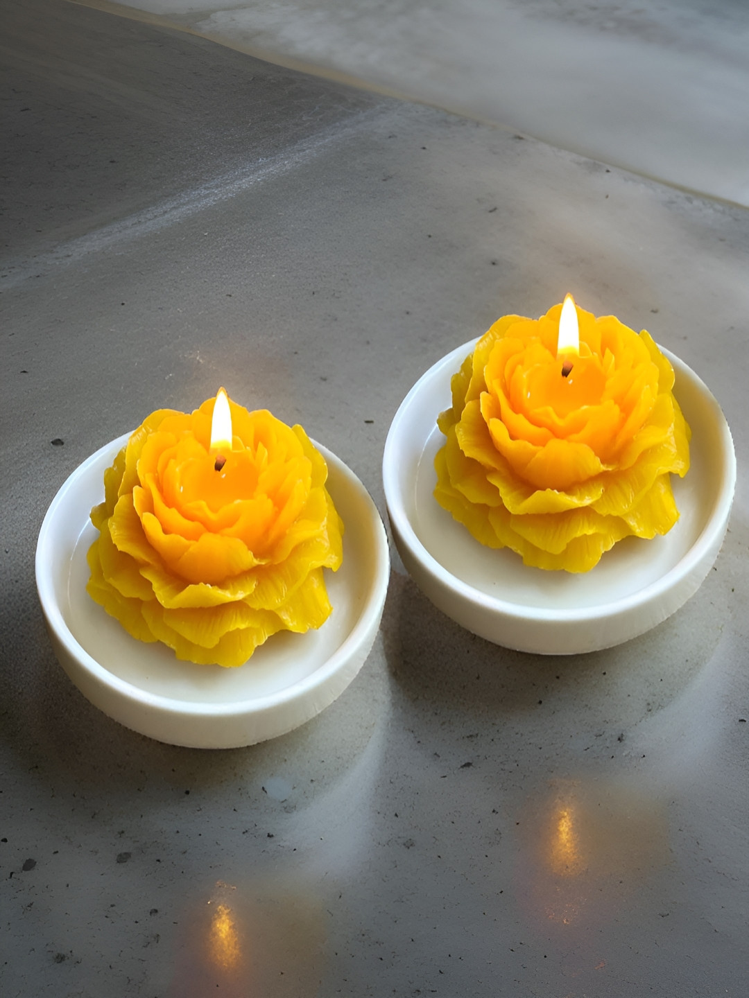 atorakushon Peony Flower Shaped 2Pcs Peony Flower and Vanilla Solid Tea Light Candles