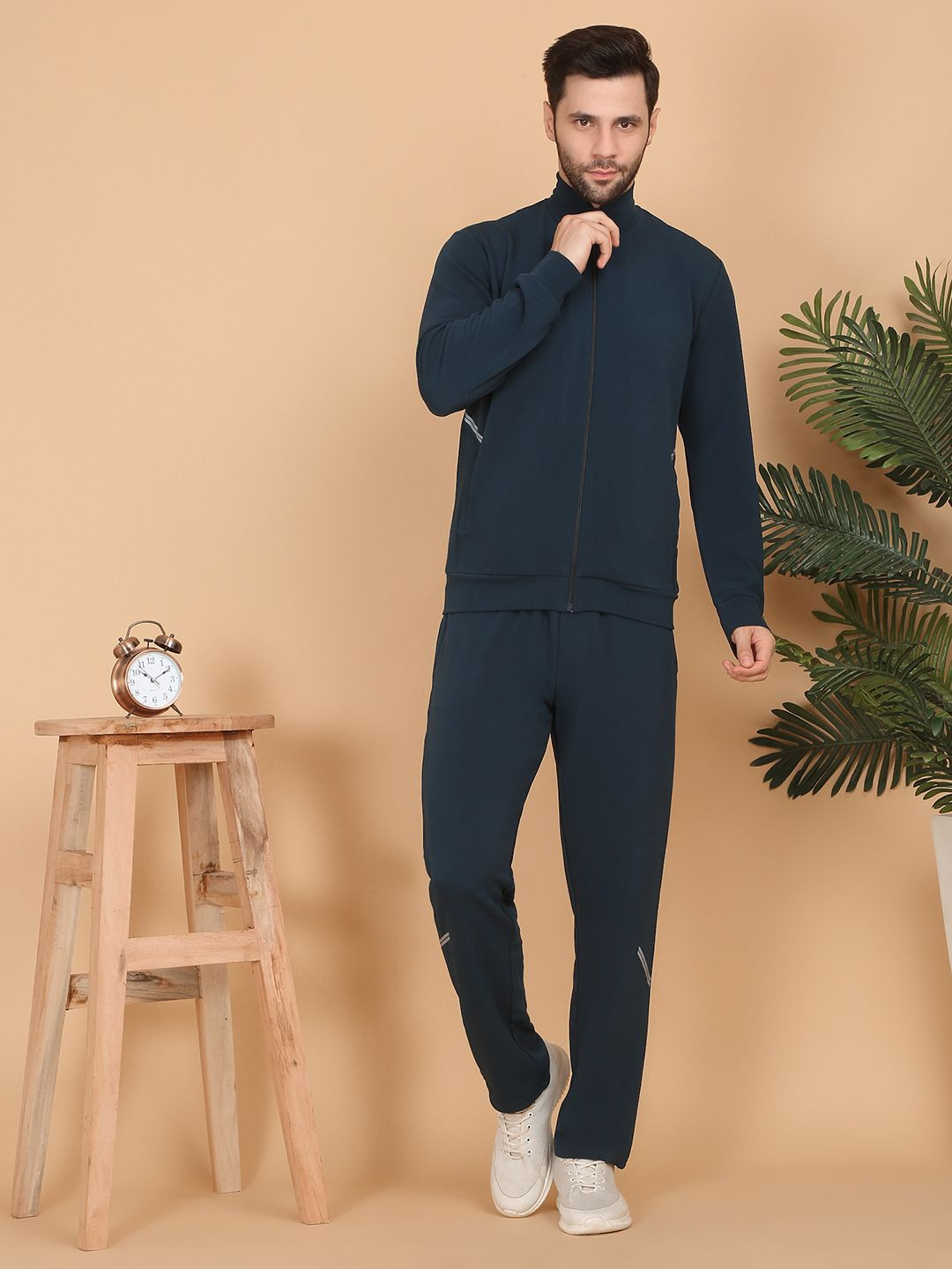 Sweet Dreams Men Mid-Rise Casual Tracksuit