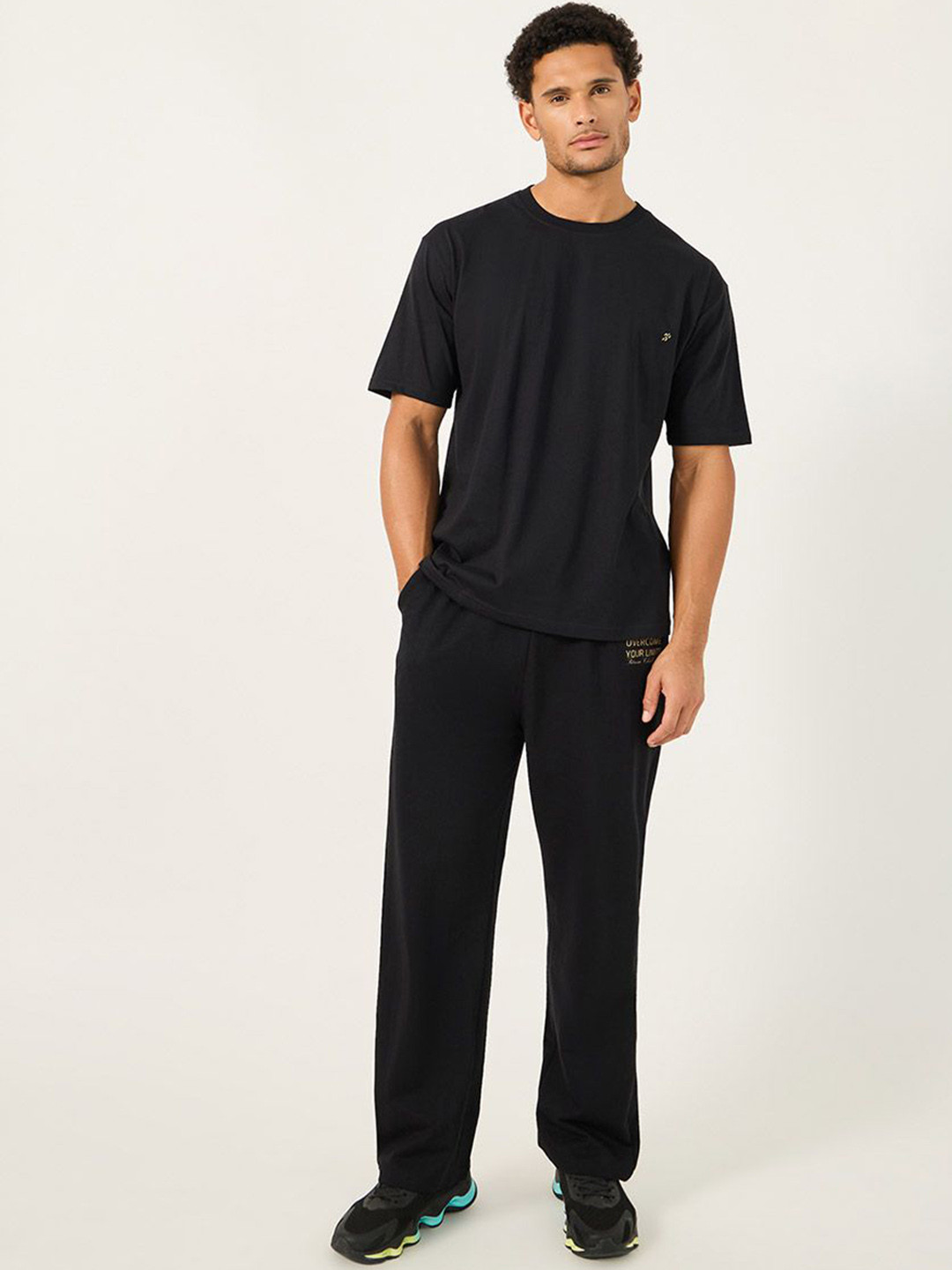 Styli Oversized Fit Slogan Printed T-Shirt & Jogger Training Set